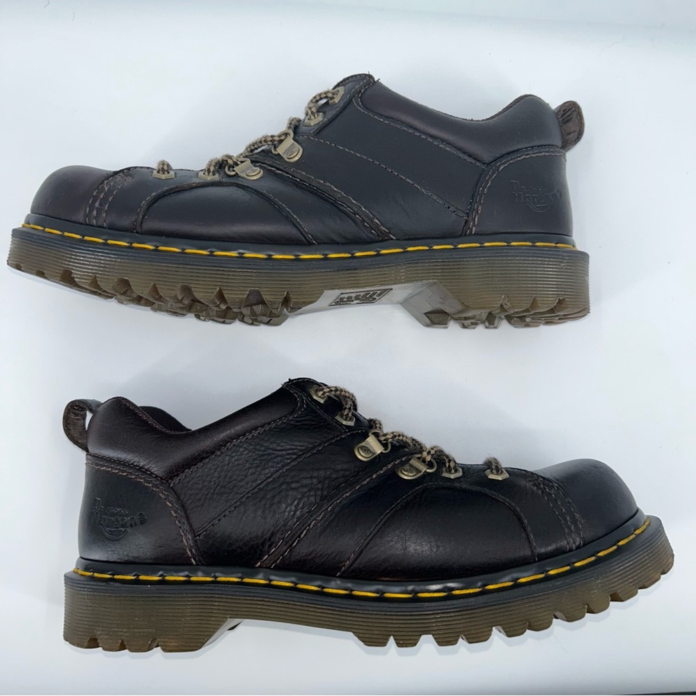 Dr Martens FINNEGAN Leather Lace Up Shoe, Brown Women/9 - Men/8